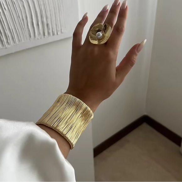 Sculpted Gold Punk Wide Wire Statement Bracelet & Pearl Ring Set